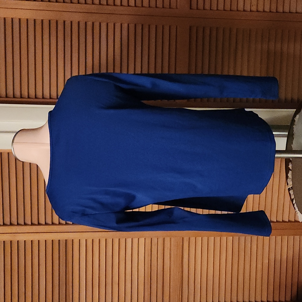COPY - Womens long sleeve top